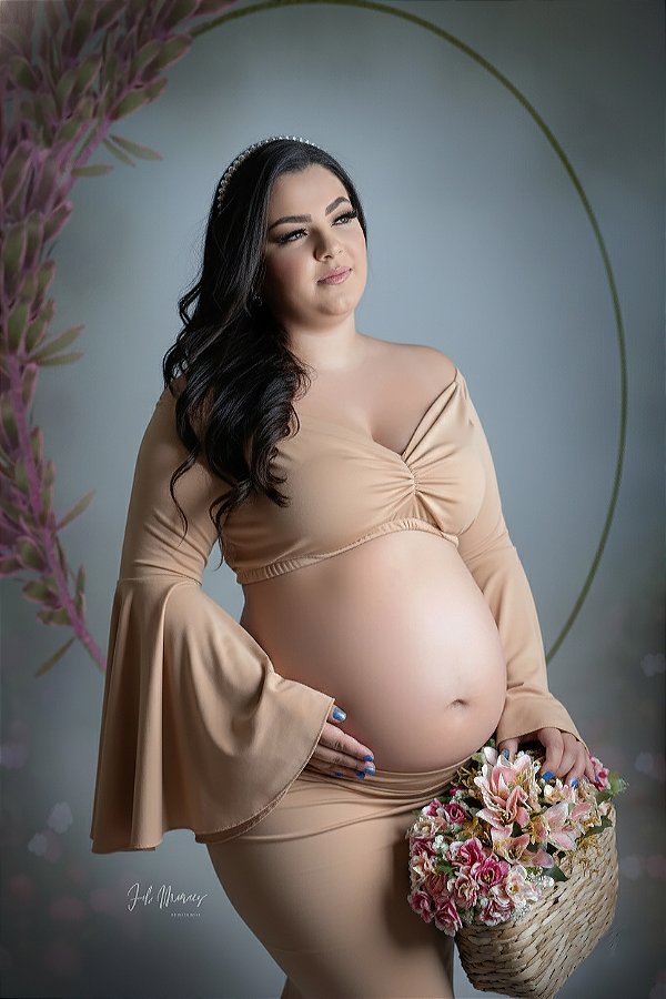 Conjunto saia sereia com blusa manga longa boca sino