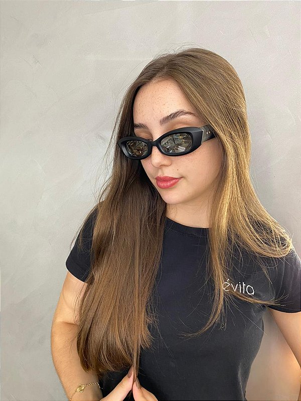 ÓCULOS MAIA - LENTE ESPELHADA ARMAÇÃO FOSCA