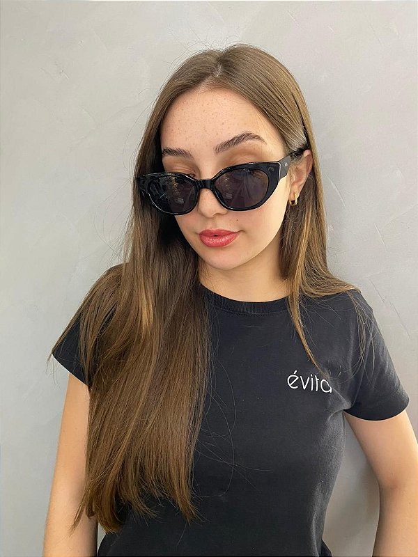 ÓCULOS ZOE - LENTE PRETA ARMAÇÃO PRETA