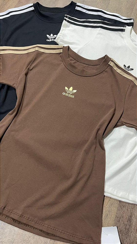 T-shirt Feminina em Algodão com Detalhe nas Mangas
