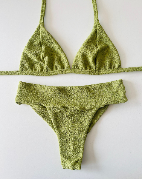 Biquíni Serra do Vale Top Triângulo Verde Oliva