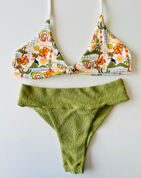 Biquíni Encantos de Vargem Asa Delta Acinturada Verde Oliva