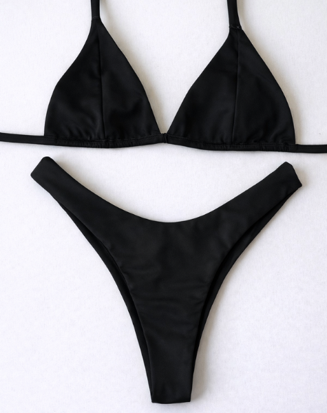 Biquíni Sossego Top Triângulo Preto