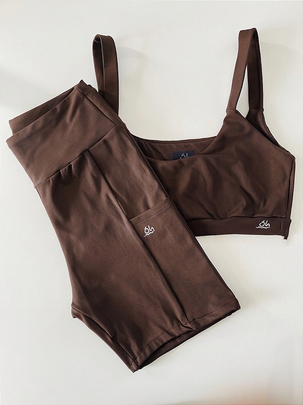 Conjunto Essencial Core Marrom