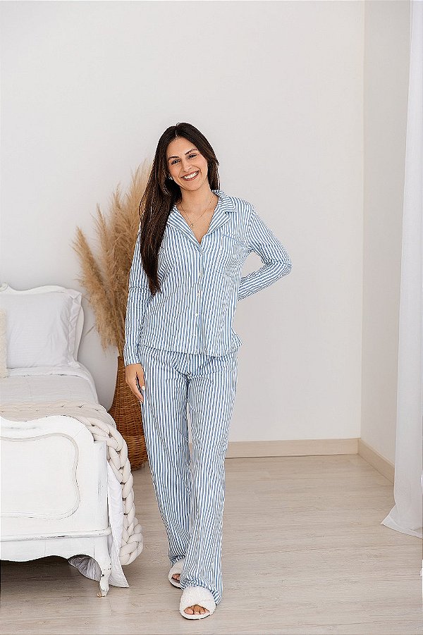 Pijama Listrado Manga Longa com Abertura Frontal