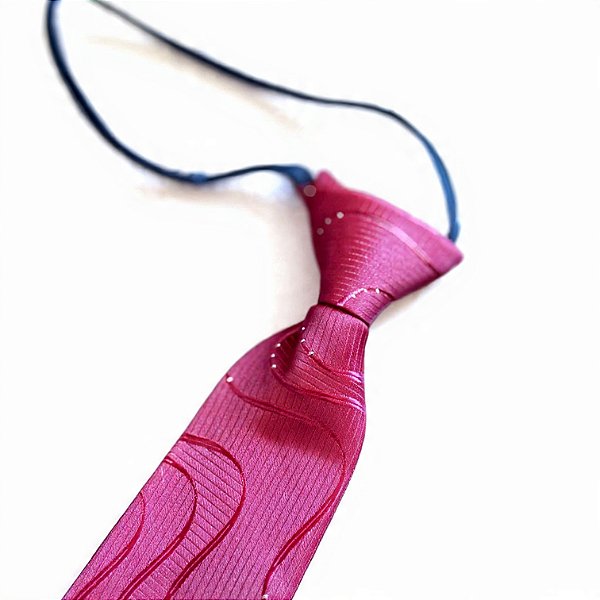 Gravata Slim Vermelha Premium – Design Texturizado Exclusivo Ties & Company