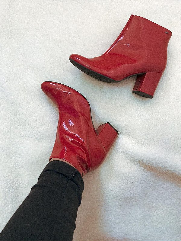 bota vermelha dakota