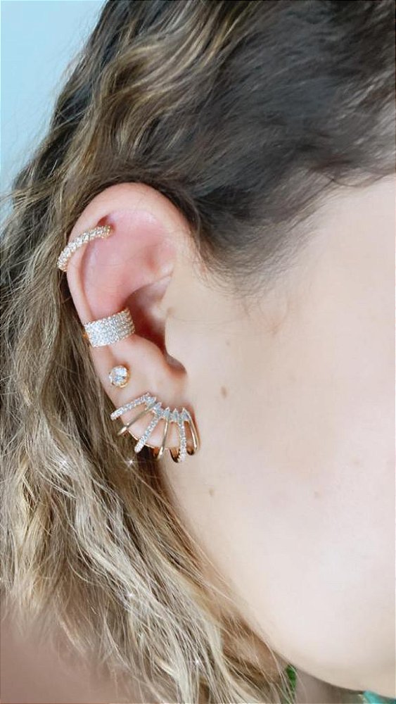 Brinco Mini Earcuff Cristal - Brilho com Atitude no Seu Estilo - Semijoia Banhada a Ouro 18K