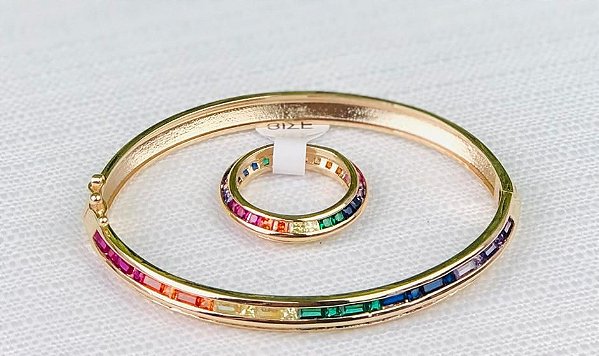 Bracelete Oval Com lâminas Coloridas com Trava - Semijoia Pulseira - Ouro 18K