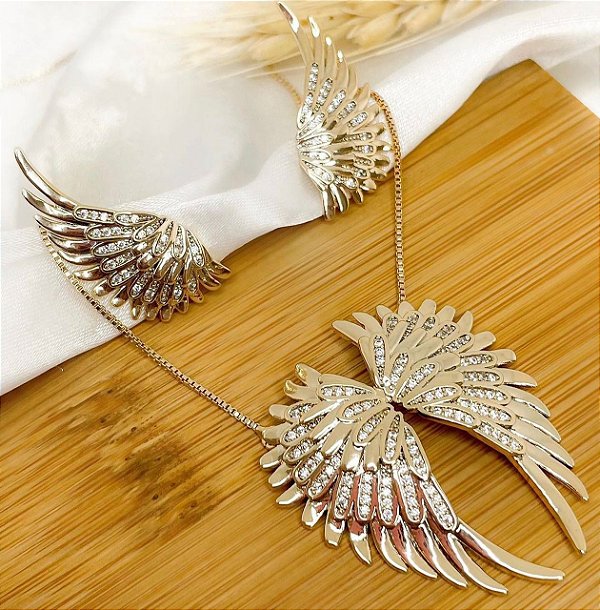 Conjunto Asas de Anjo Com detalhes em Cravejação - BRINCO + COLAR - Banhada a Ouro 18K - Semijoia