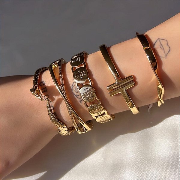 Braceletes Lisos e Trabalhados/ Pulseiras - Semijoias Banhada a Ouro 18K