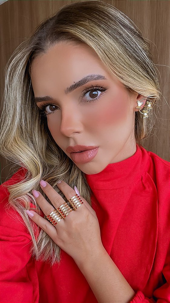 Ear Cuff Borboletas Anatômico Despojado e Elegante -  Semijóia Banho Prata ou Ouro 18K