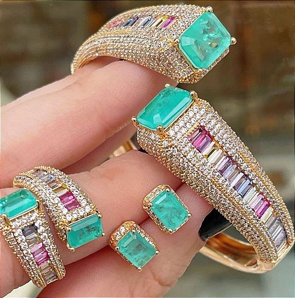 Conjunto Luxo de Pedra Fusion Verde Agua e Zicornias Coloridas e Cristais - Composto por Anel, Bracelete e Brinco - Semi