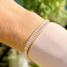 Pulseira Riviera Cravejada em Zirconia Baguete Cristal 3,5mm -  Semijoia Banhada a Ouro 18k