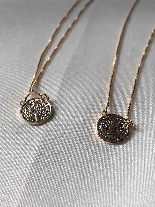 Colar Escapulário São Bento com Cruz- Banhado em Ouro 18K