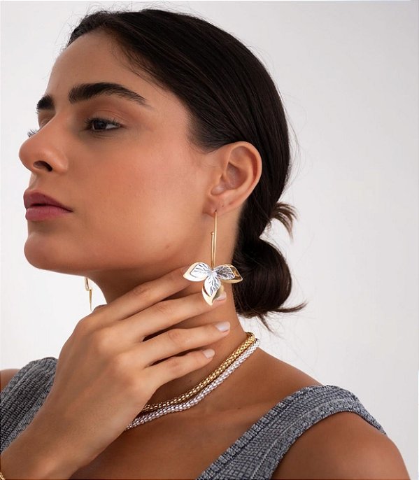 Brinco Argola de Folhas Duo- Semijoia Banhada Ouro 18K e na Prata 925