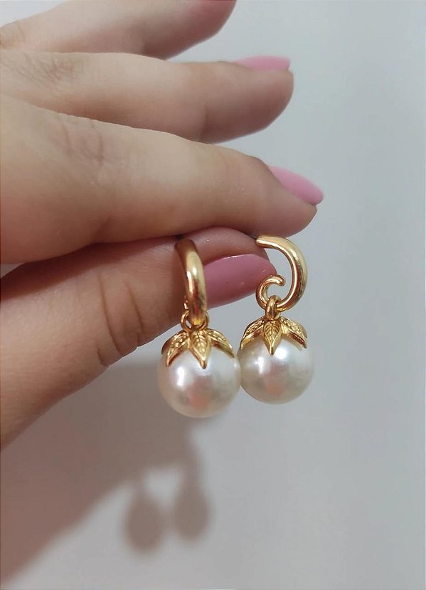 Brinco Argola Pequena Com Perola  - Semijoia Banhada a Ouro 18K