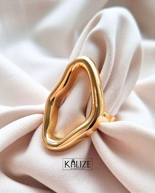 Anel Oval Orgânico Vasado - Semijoia Banhado a Ouro 18k