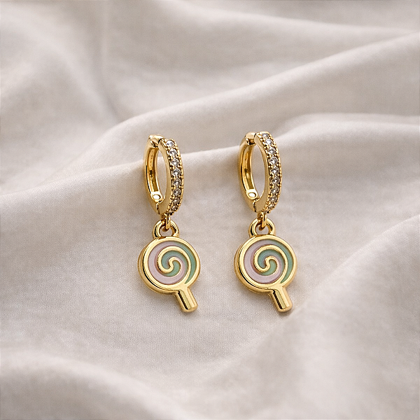 Brinco Infantil Pirulito Encantado - Argolinha Cravejada - Semijoia Banhada a Ouro 18K