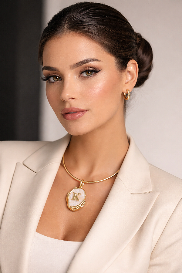 Colar Aro Letra Orgânico Madrepérola - Personalizado - Semijoia Banhada a Ouro 18k