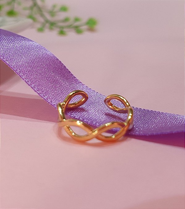 Piercing Fake de Elos  Entrelaçados - Banhada a Ouro 18K - Semijoia