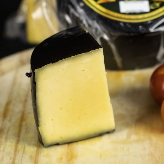 Queijo Alagoa Capa Preta Maturado 5 Meses Cunha 500g
