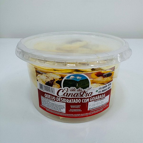 Queijo Provolone Desidratado Com Goiabada