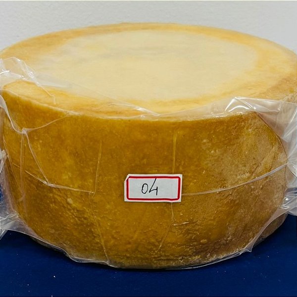 04 Queijo Artesanal Mantiqueira 2,190kg Maturado 6 meses