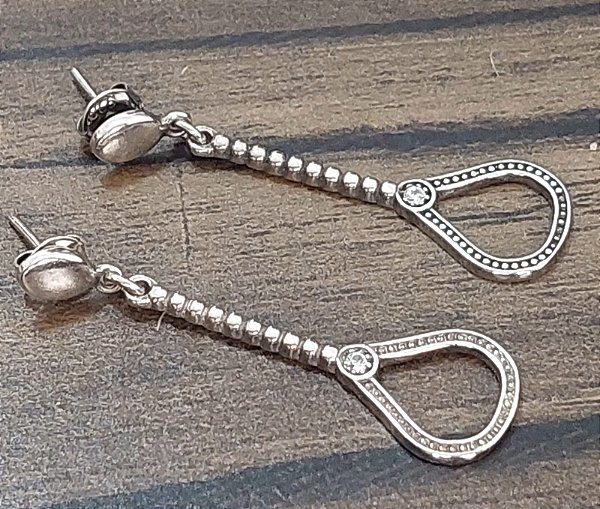 Brinco Gota em Prata  Envelhecida 925