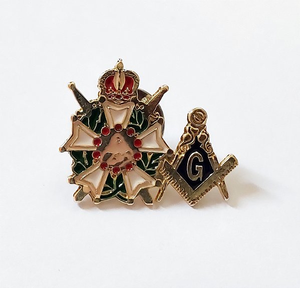 Pin Demolay Cavaleiro  com Esquadro e Compasso