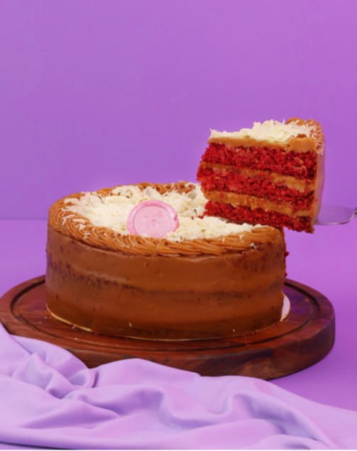 Bolo Red Velvet Com Crème brûlée - Aproximadamente 1.359kg