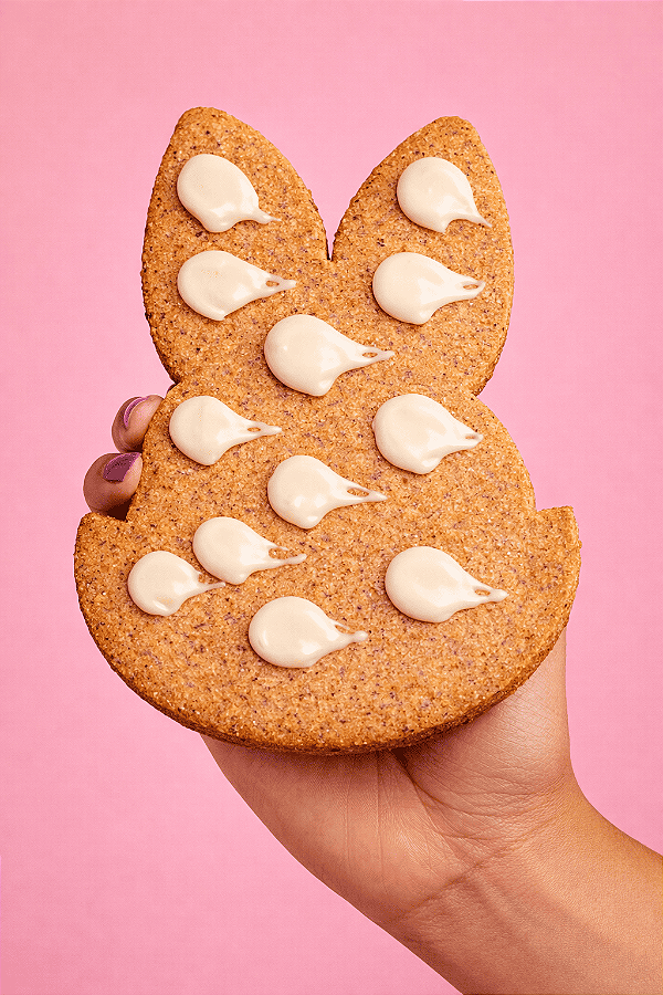 Coelho de Cookie Gigante Com Gotas de Chocolate Branco 180g – Zero Açúcar, Zero Póliol, Zero Glúten, Zero Lácteos, Low C