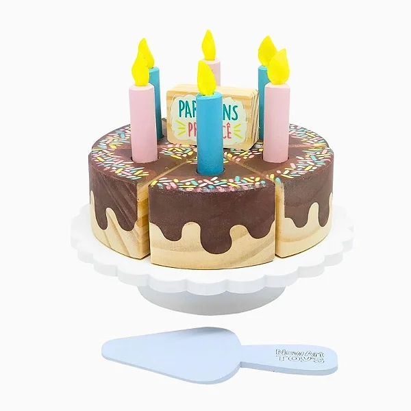 Bolo de Aniversário Fatiado de Chocolate NewArt