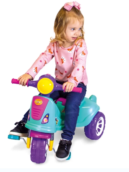 Triciclo Infantil de Passeio e Pedal Com Empurrador Avespa Rosa Maral