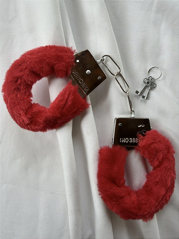 Algema de Metal Pelúcia Vermelha