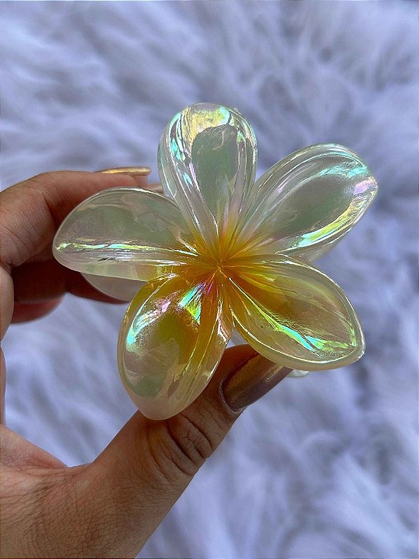 Presilha Tropical Flor Grande Branca Cintilante