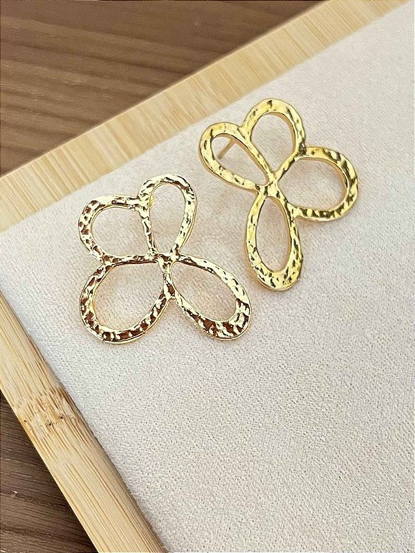 Brinco Flor Dourado