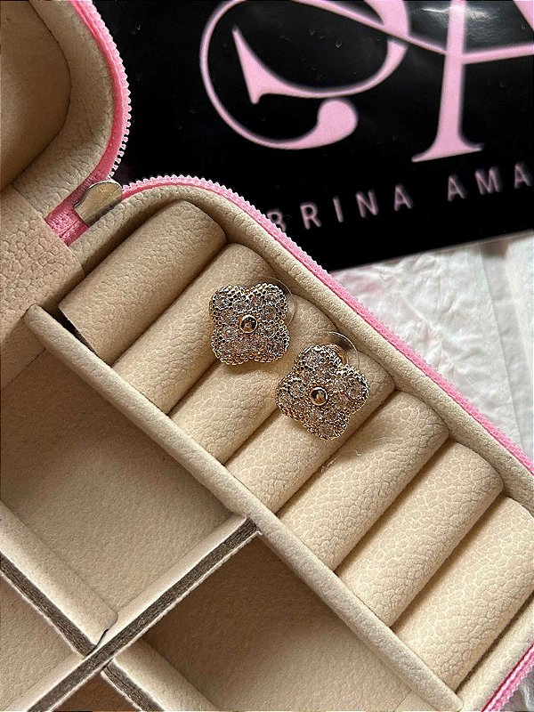 Brinco Cravejado Dourado