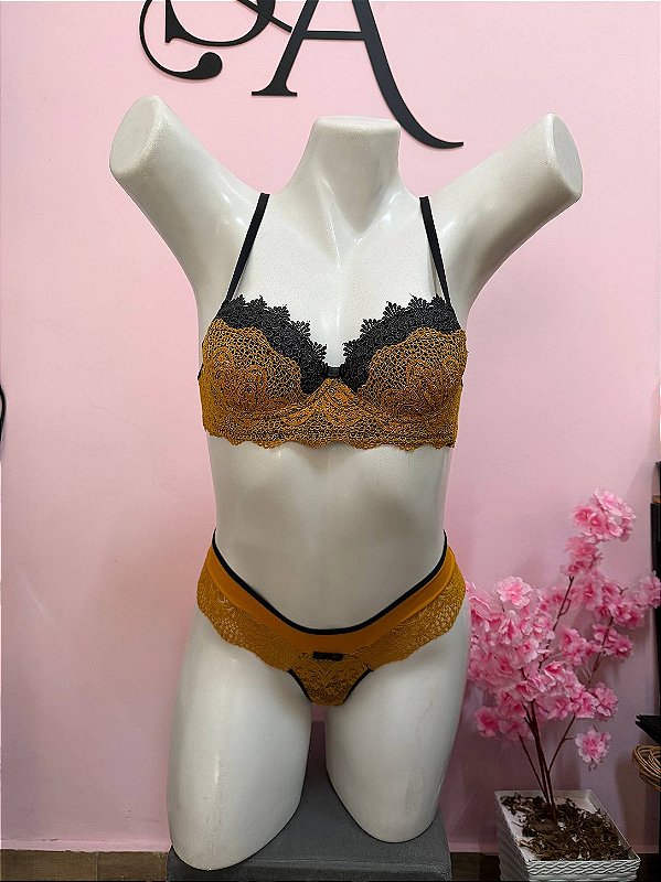Conjunto Lingerie Sedutor Rendado Mostarda com preto