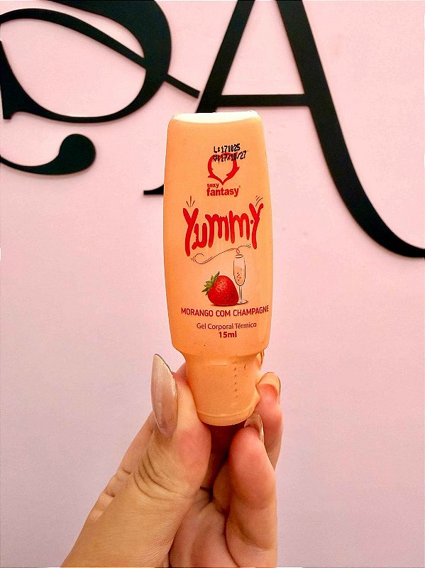 Bisnaga Yummy Morango com Champagne Térmico Beijável 15ml