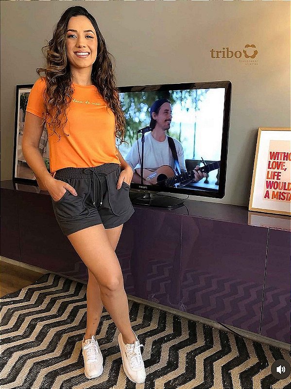 Pijama T-shirt Dona de Mim Laranja com Cinza
