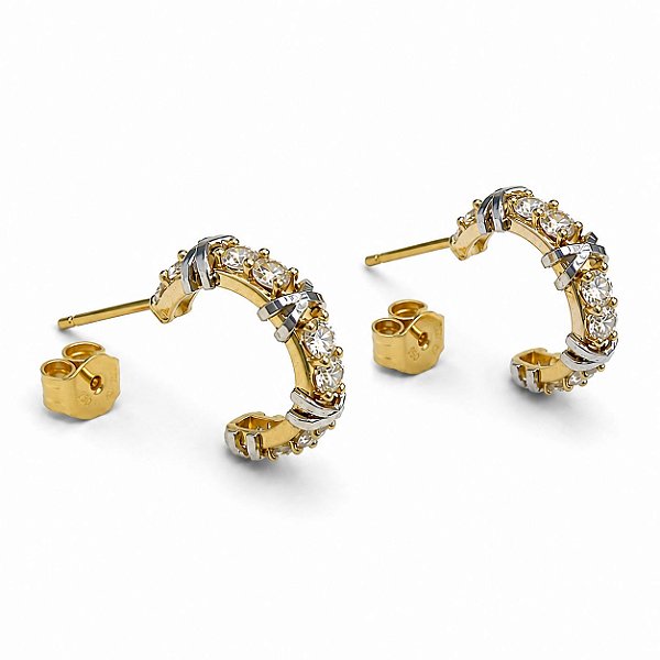 Brinco Meia Argola X Moissanites Ouro 18K