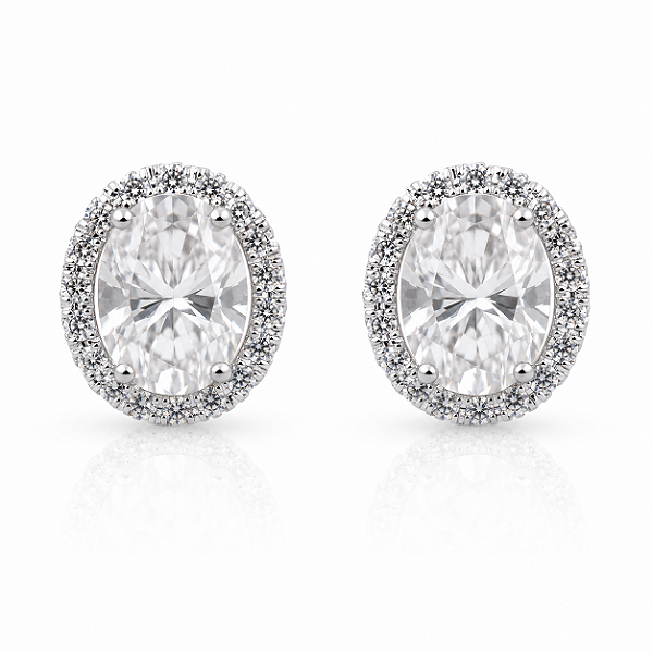 Brinco Oval 7x9 mm Moissanite Prata 925 com Ródio