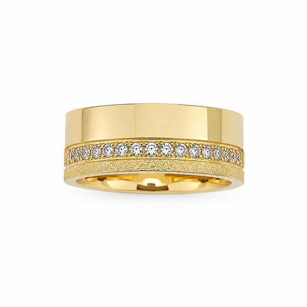 Aliança Reta com Friso Polida Moissanites Cravejados Anatômica 7mm Ouro 18K