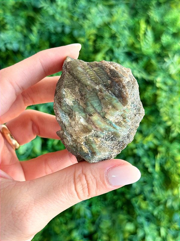 Labradorita Bruta - Pedra da Magia; Quem é você; Conexão Espiritual