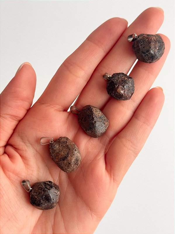 Pingente de Granada Bruto -  Poder Sexual, Ousadia, Autoestima, Paixão e Desejo