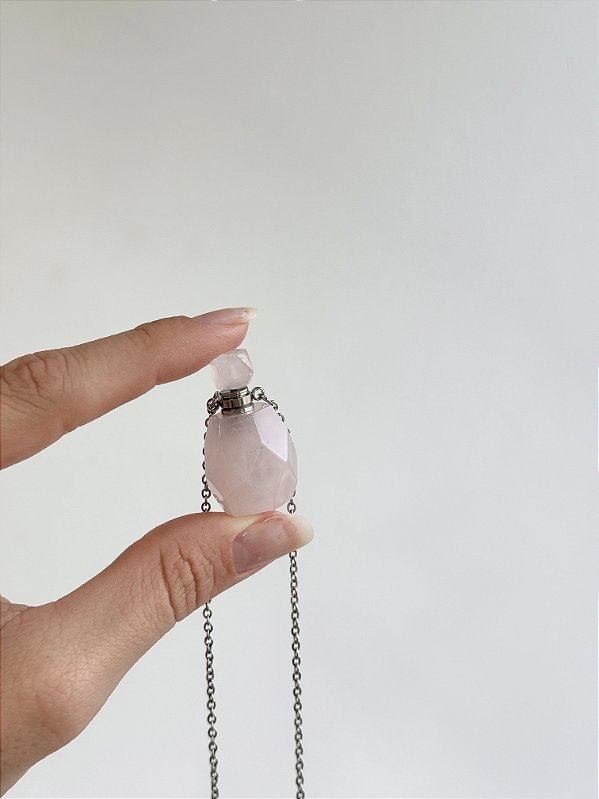 Colar Difusor Poção de Quartzo Rosa Multifacetado - Pedra do Amor - Cura do Coração, Amor Próprio, Perdão e Gratidão