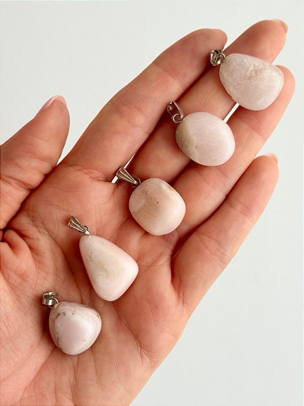 Pingente de Calcita Mangano Rolado - Prateado - Cura de Traumas de Infância, Libertação do Passado e Acolhimento