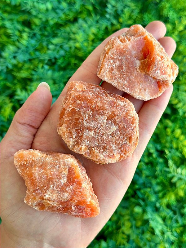 Calcita Laranja Bruta G - Pedra da Alegria, Vitalidade, Expressão