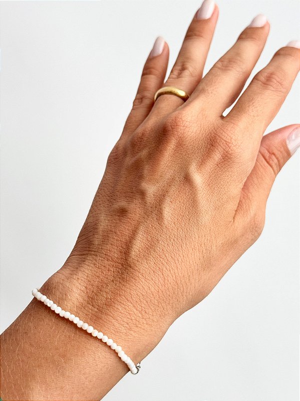 Pulseira de Madrepérola Redonda 2mm - Amor Universal, Proteção e Riqueza
